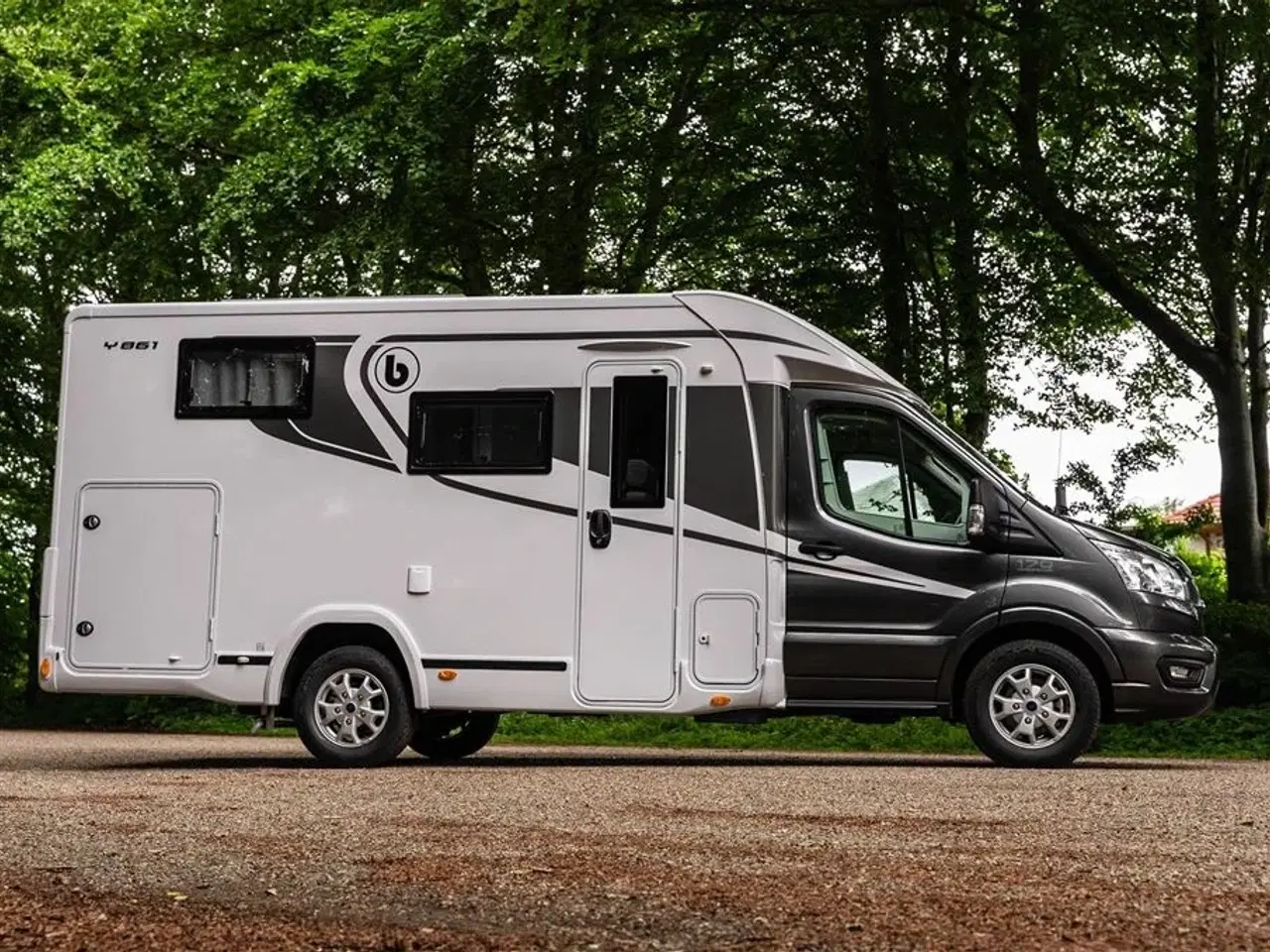 Billede 24 - 2024 - Benimar Yrteo 861 Premium   Den kompakte camper