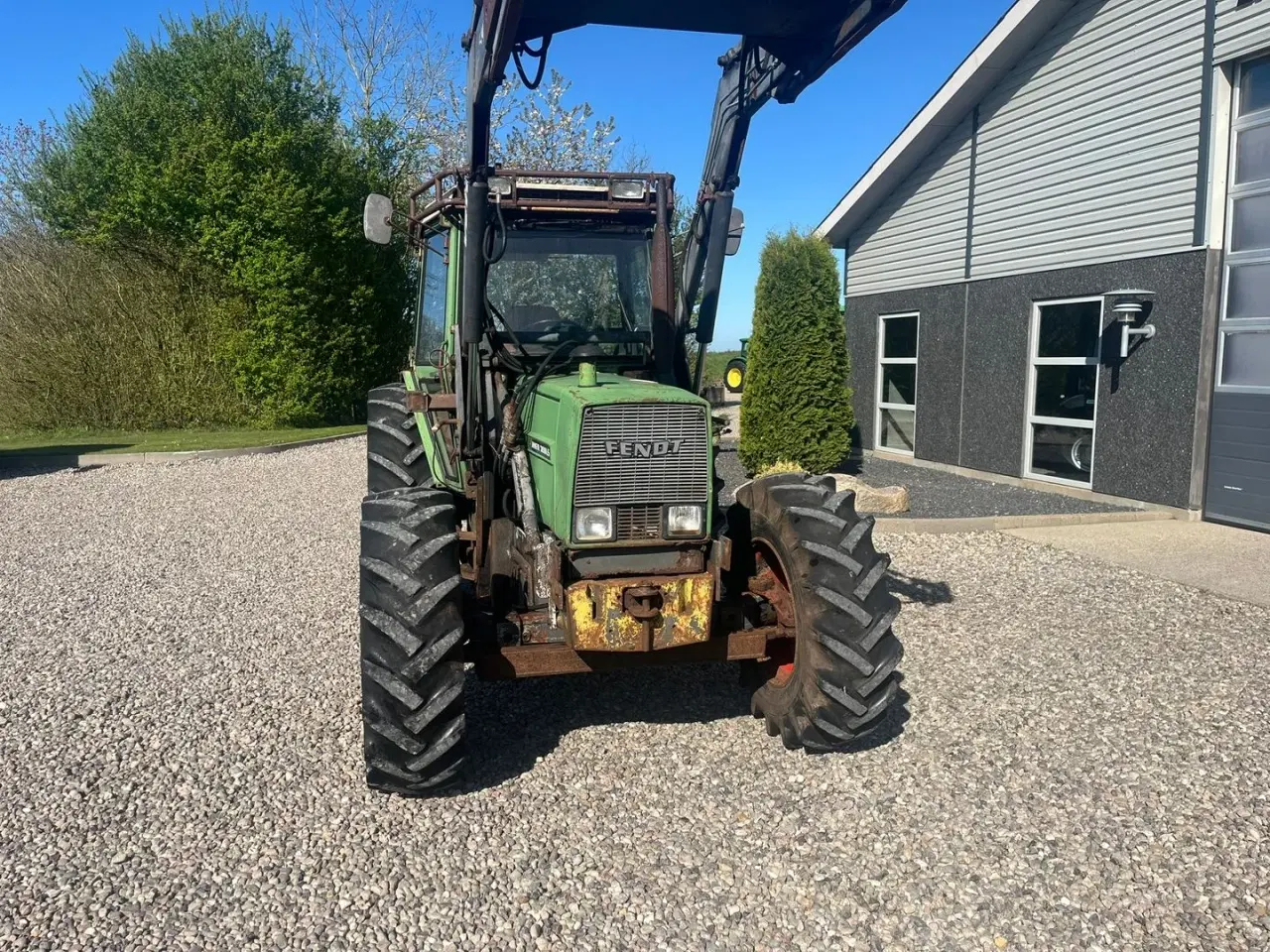 Billede 18 - Fendt 308 LS Farmer Turbomatik med frontlæsser og skovinddækning