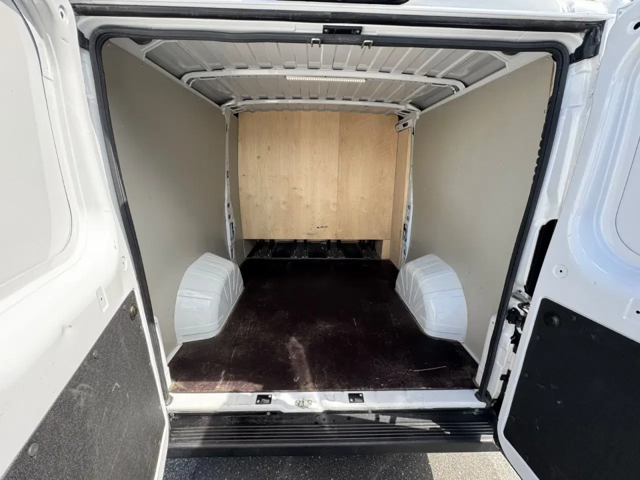 Billede 9 - Peugeot Boxer 335 2,2 BlueHDi 165 L3 Db.Kab Plus