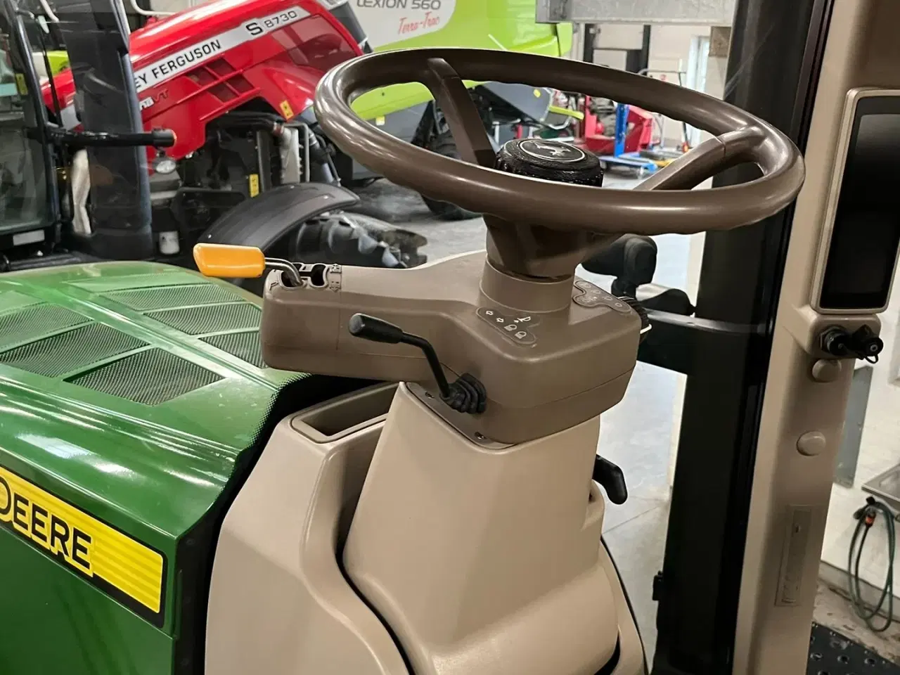 Billede 18 - John Deere 7280R Næsten nye dæk, Autopower og frontlift samt luft anlæg