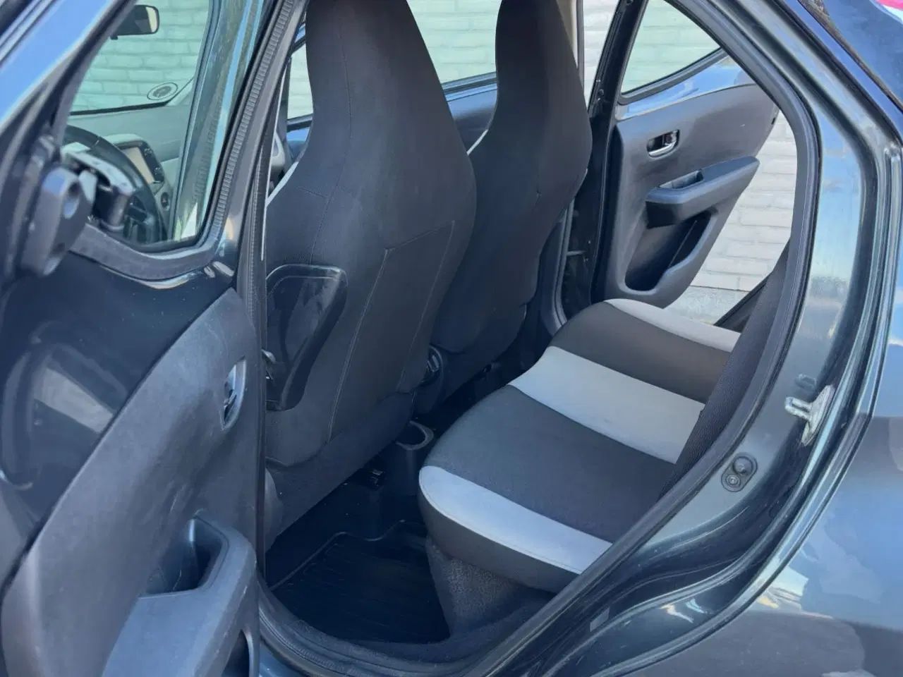 Billede 4 - Toyota Aygo 1.0 vvt-i med soltag og bakkamera