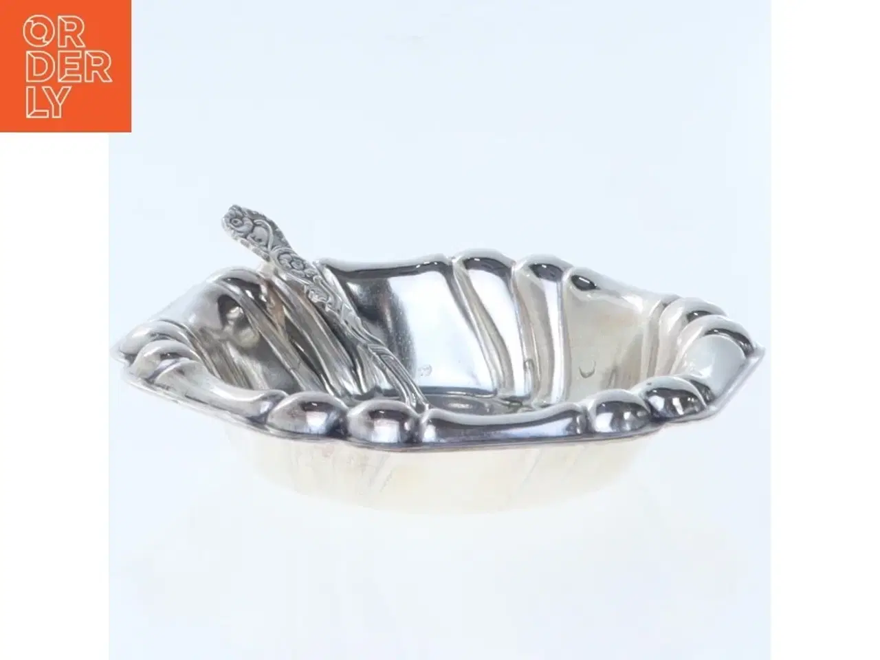 Billede 3 - Lille sølvtallerken (str. 7,5 x 1 cm)