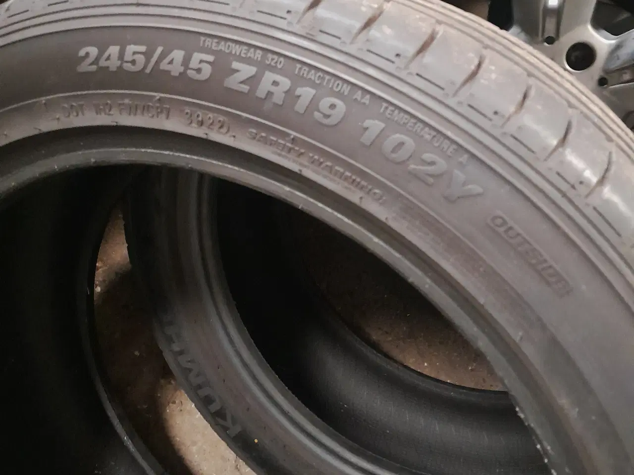 Billede 2 - Kumho sommerdæk 245/45-19