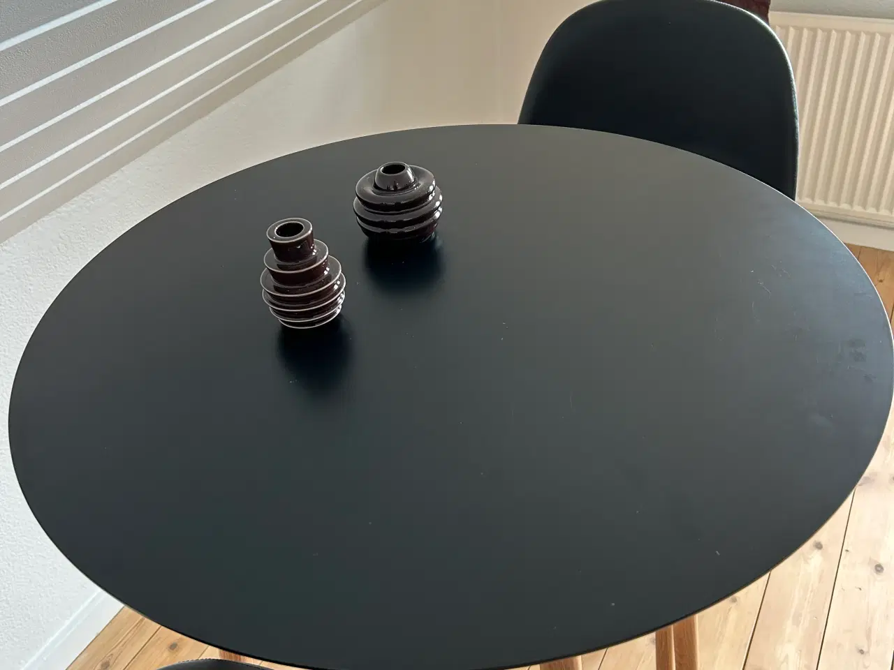 Billede 4 - Barstol JONSTRUP sort kunstlæder/egefarve 
