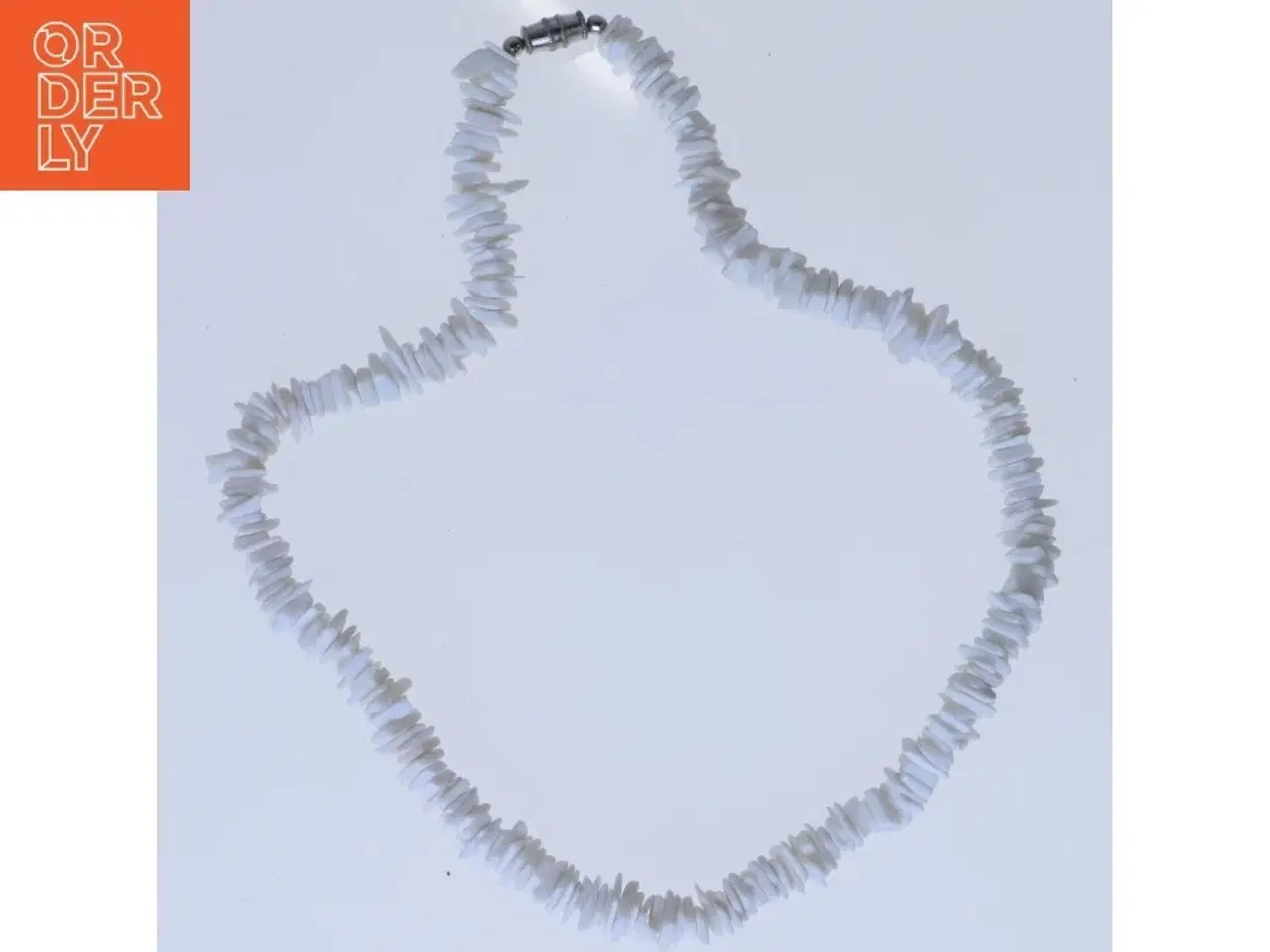 Billede 1 - Hvid perlehalskæde (str. 40 cm)