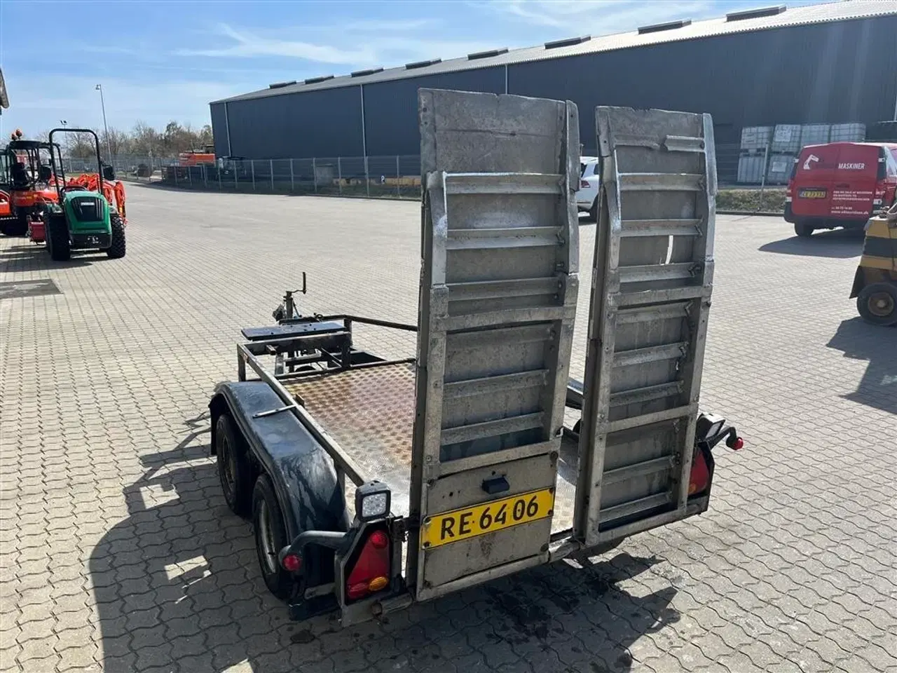 Billede 8 - Ifor Williams Model 4 lille maskintrailer med ramper.
