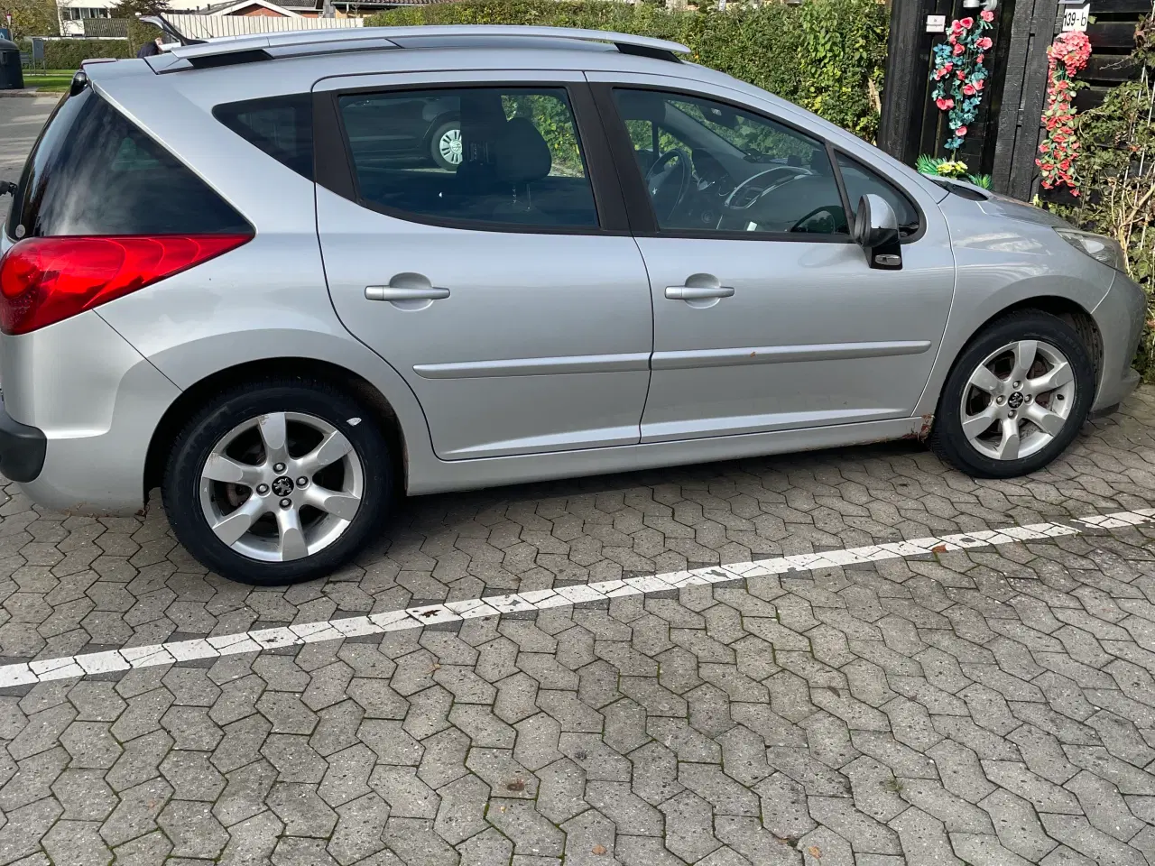 Billede 1 - Pæn Peugeot 207