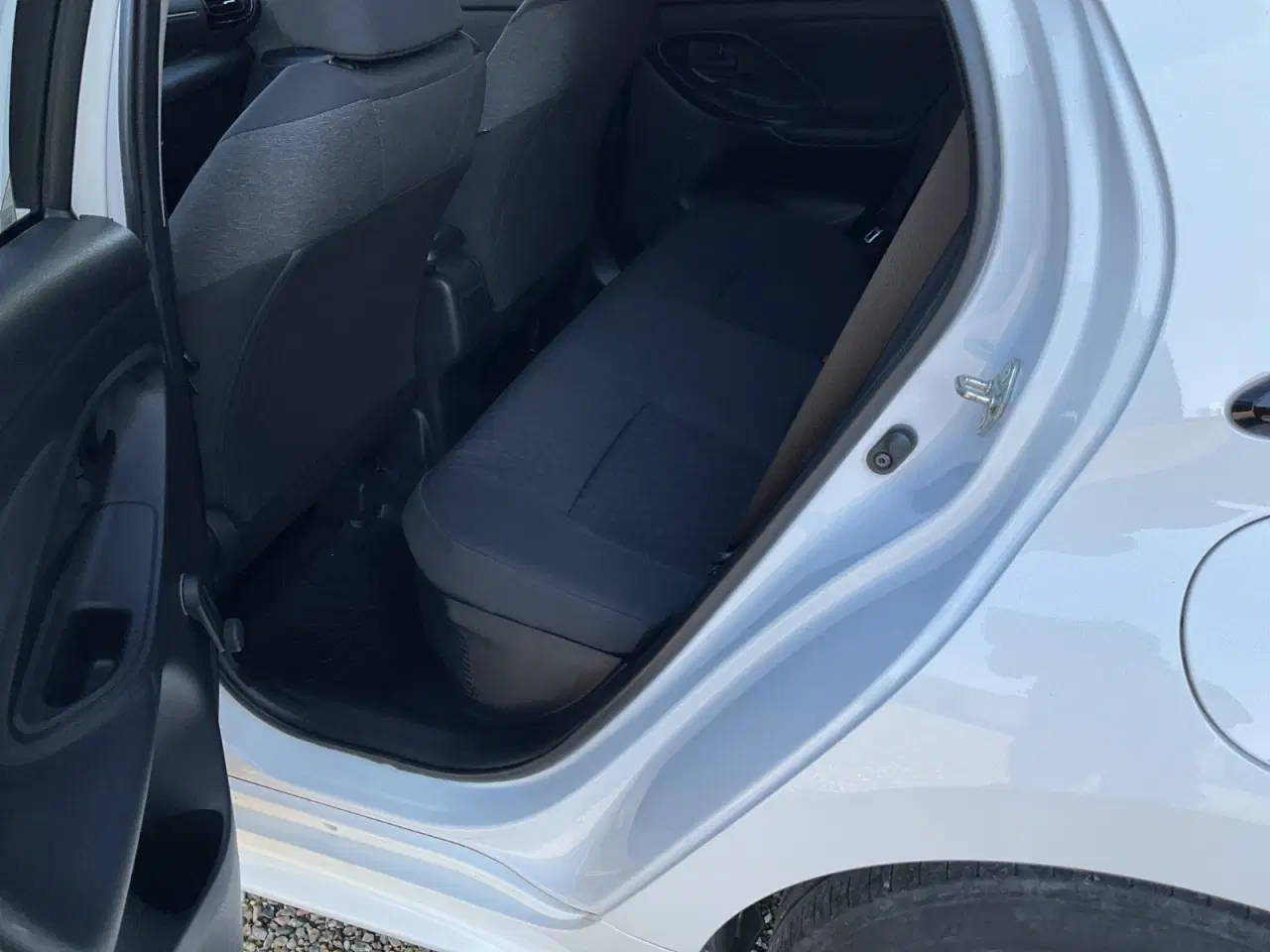 Billede 5 - Toyota Yaris 1,5 Hybrid H2 e-CVT