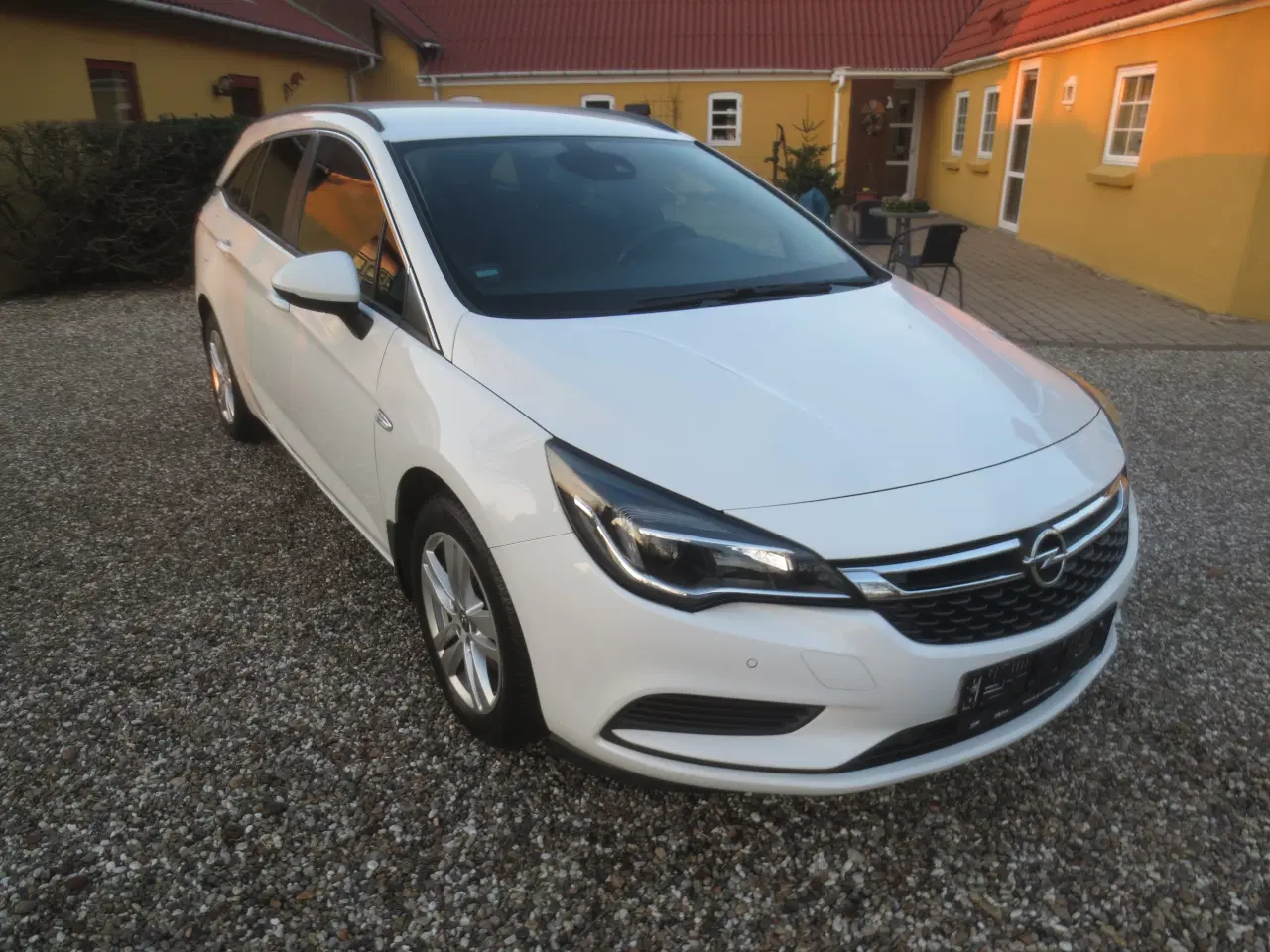 Billede 4 - Flot Opel Astra 1.6 CD St-car År 2018.