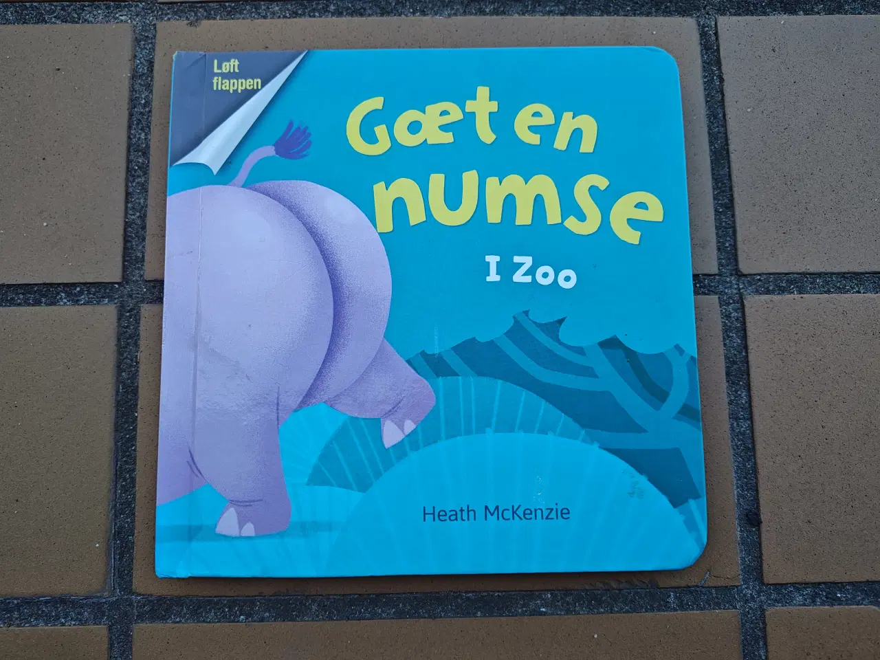 Billede 1 - Gæt en numse i Zoo BOG