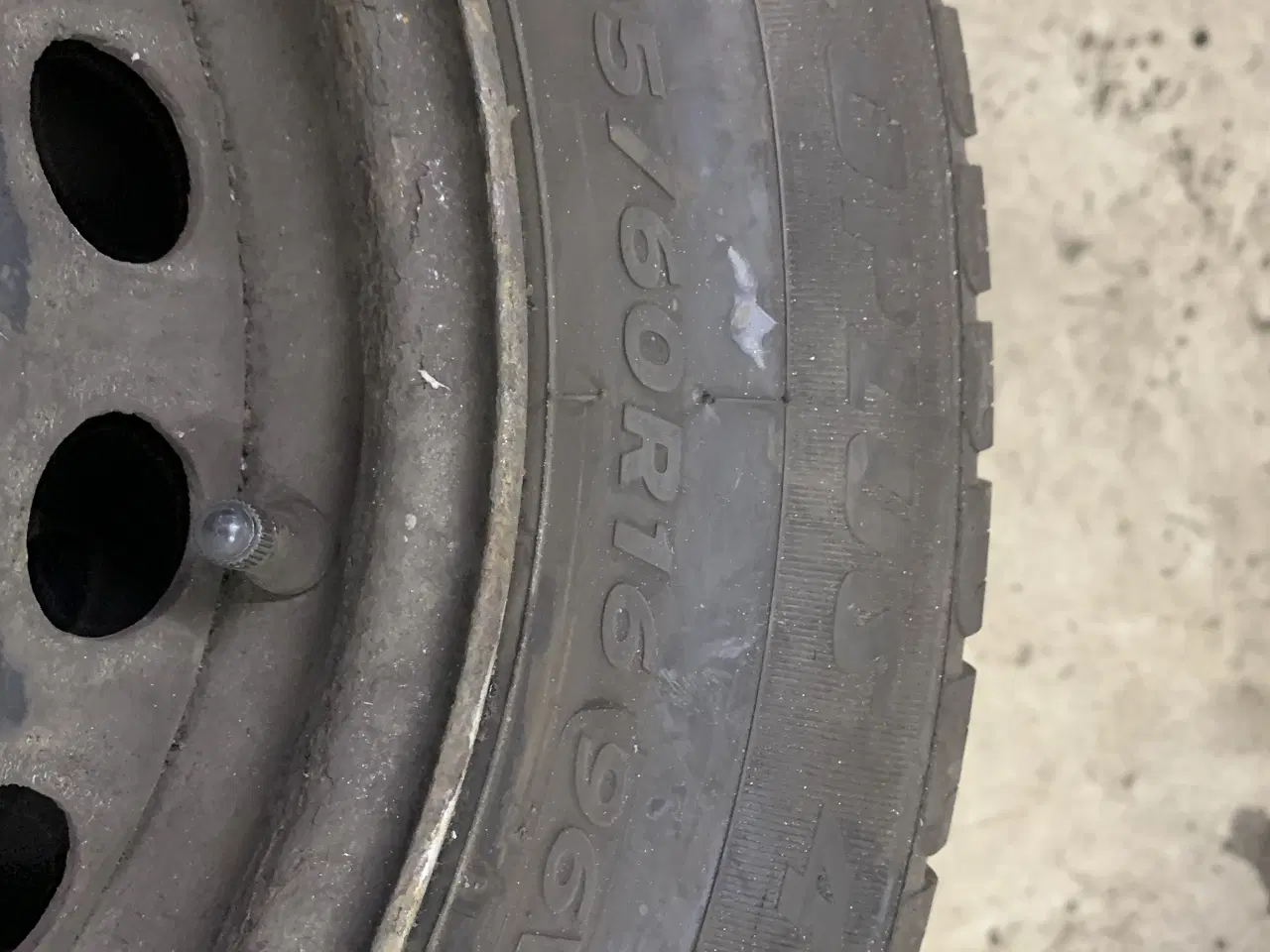 Billede 3 - Helårshjul til Renault