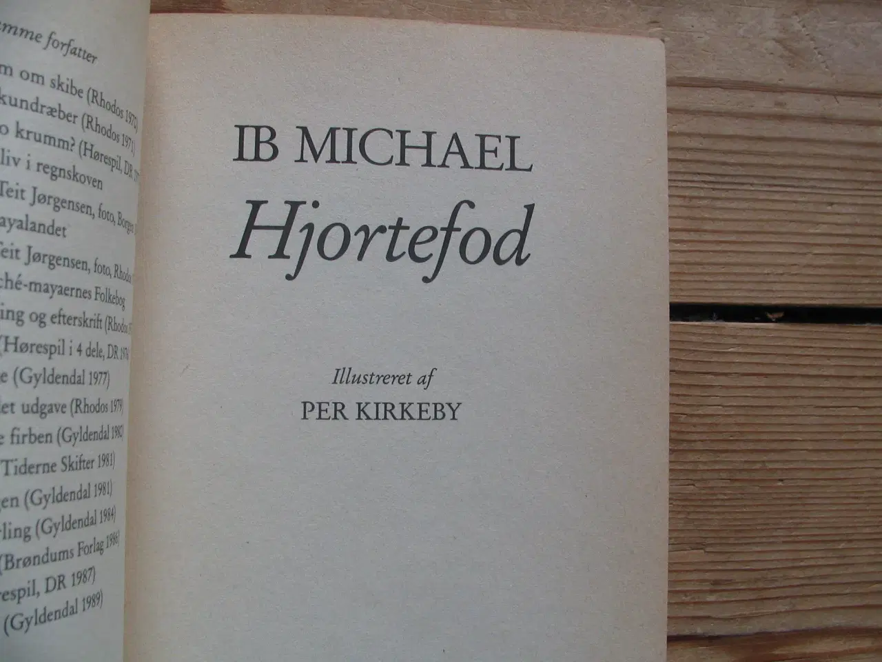 Billede 2 - Ib Michael. Hjortefod