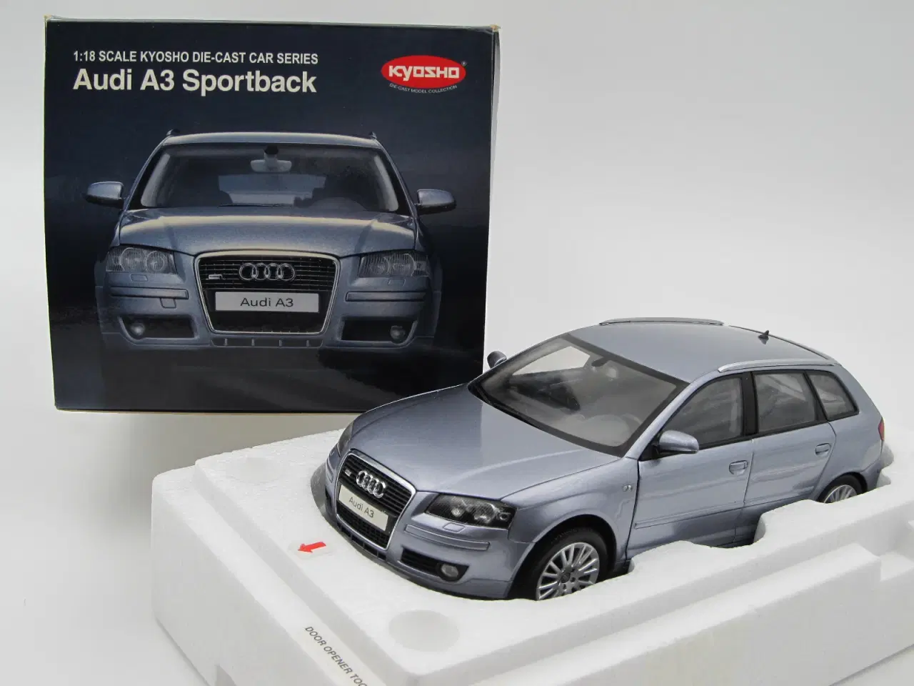 Billede 1 - 2004 Audi A3 3,2 Sportback - KYOSHO - 1:18