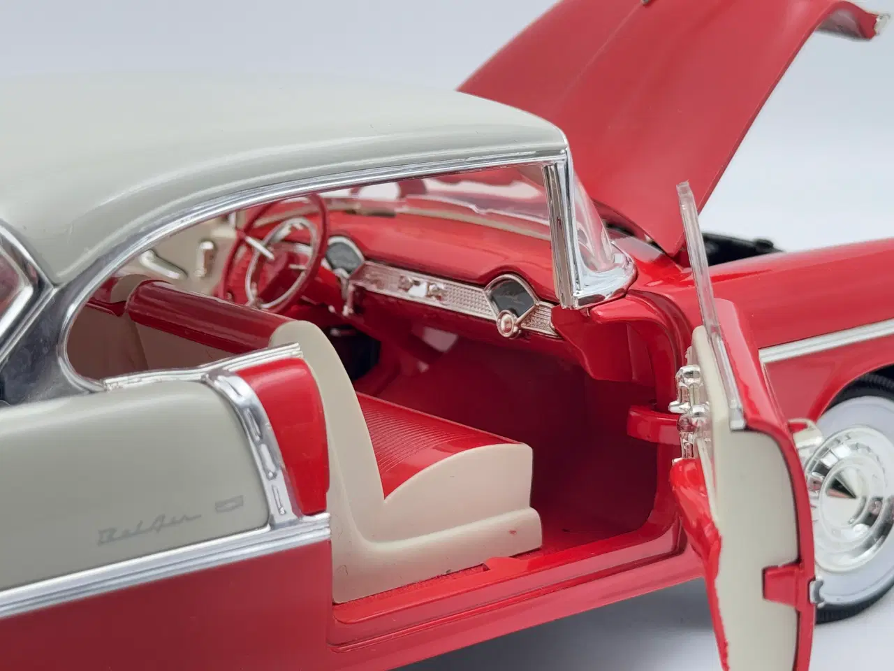 Billede 7 - 1955 Chevrolet Bel Air 1:18  Flot og detaljeret 