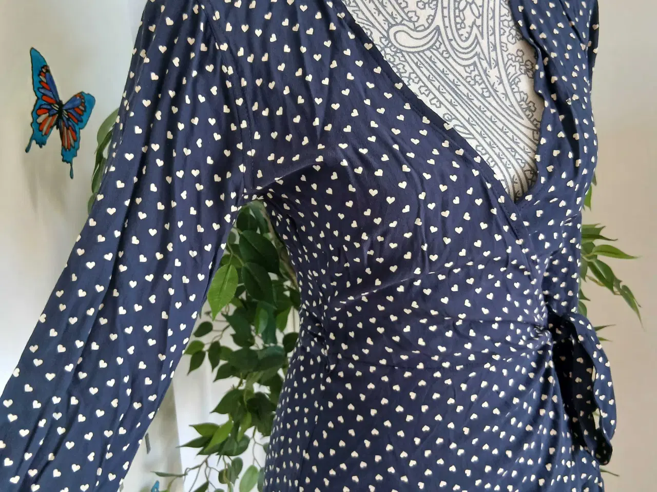 Billede 4 - Slå-om bluse. Ganni. XS/34