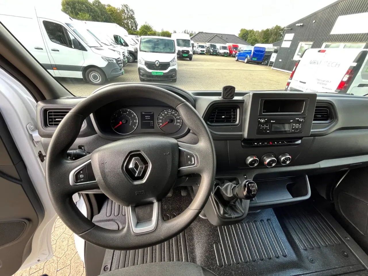 Billede 15 - Renault Master IV T33 2,3 dCi 150 L2H2 Kassevogn