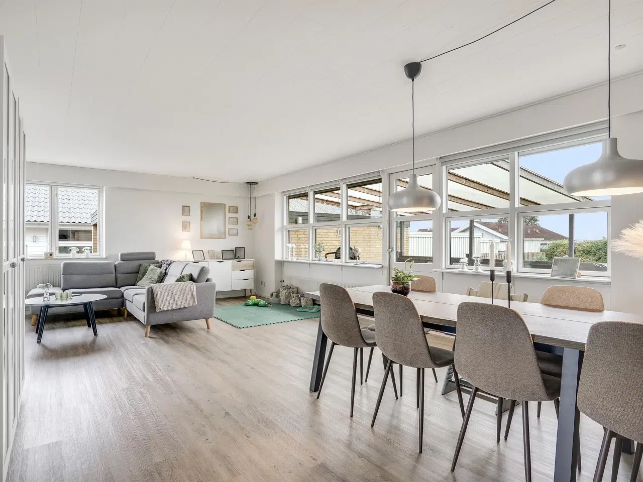 Billede 2 - Indflytningsklar villa med god planløsning