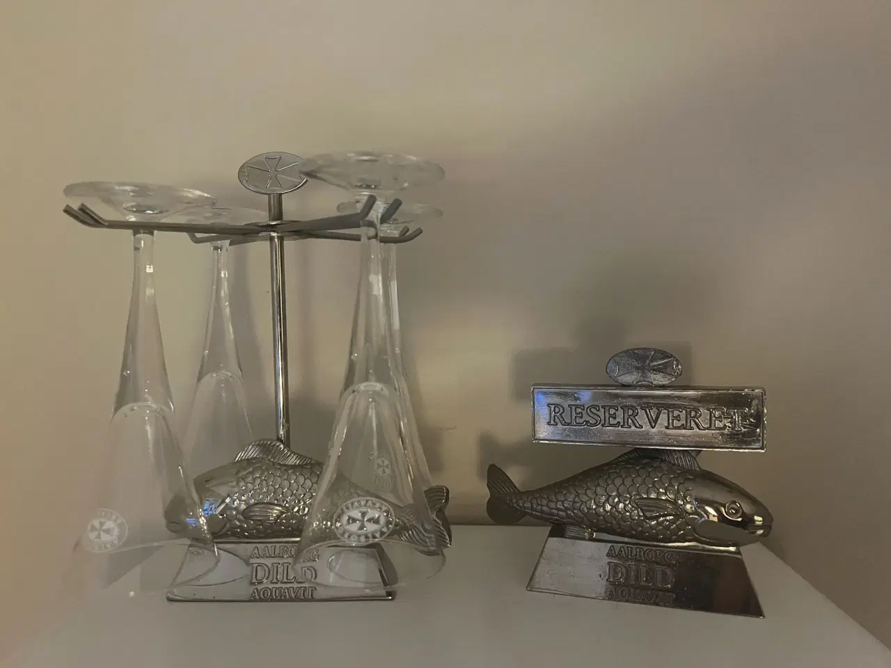 Billede 1 - Ålborg akvavit snapseglas holder og skilt