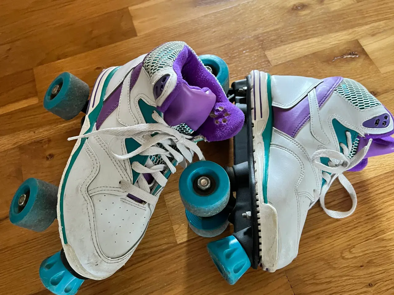 Billede 2 - Rulleskøjter til børn str. 29