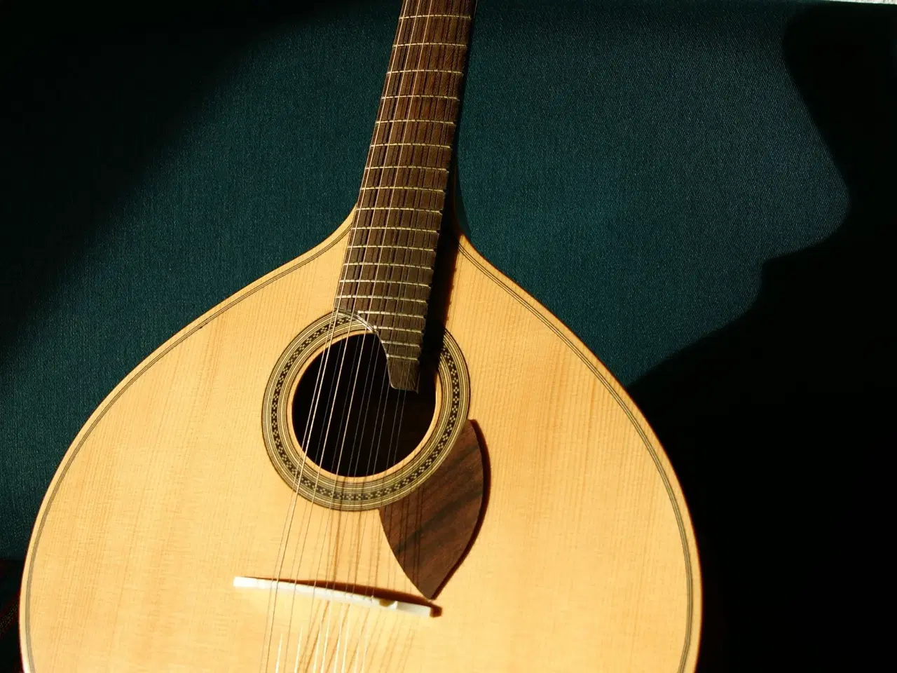 Billede 1 - Portugiser guitar 