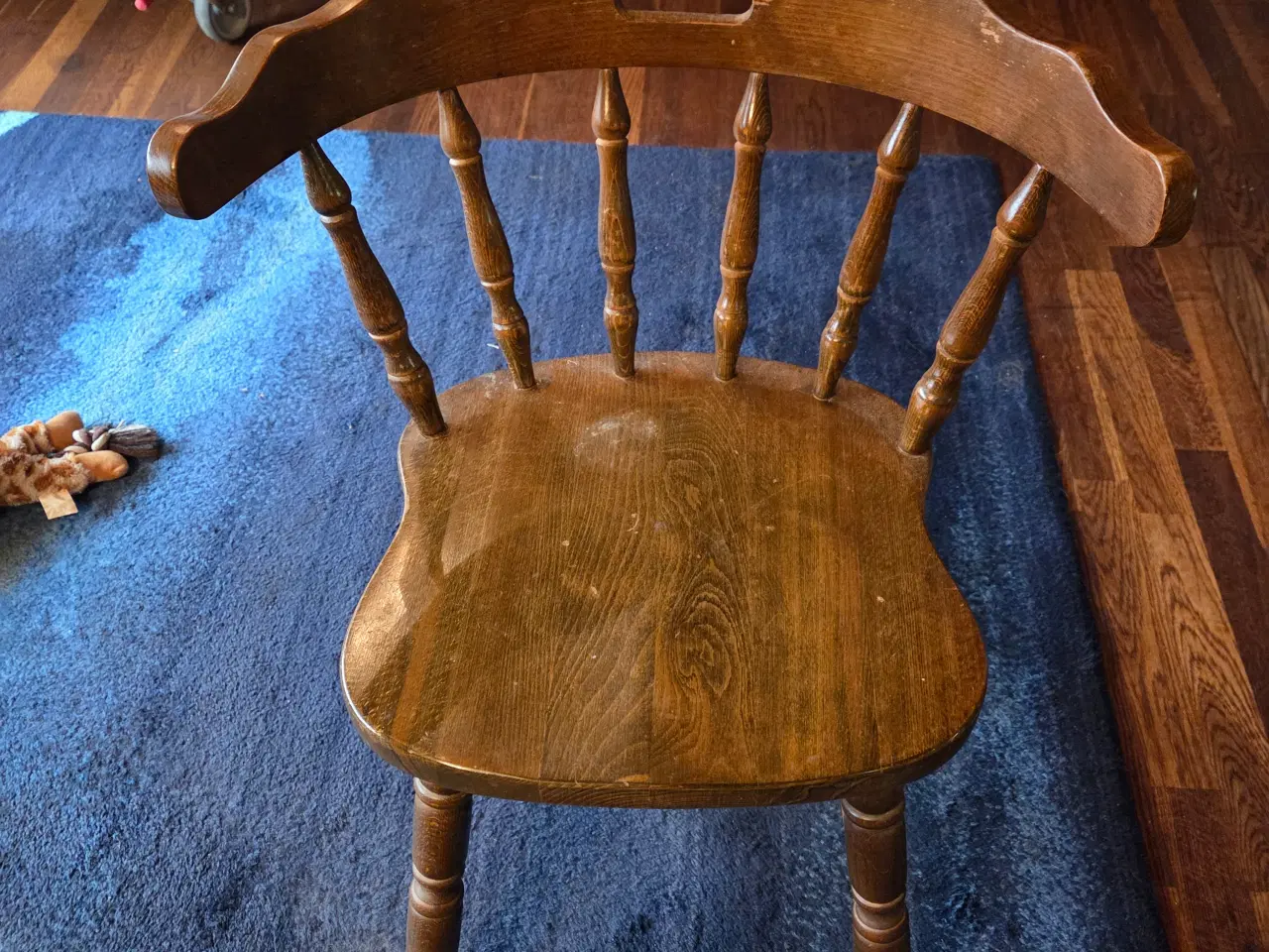 Billede 3 - Rundt spisebord i mærkt træ