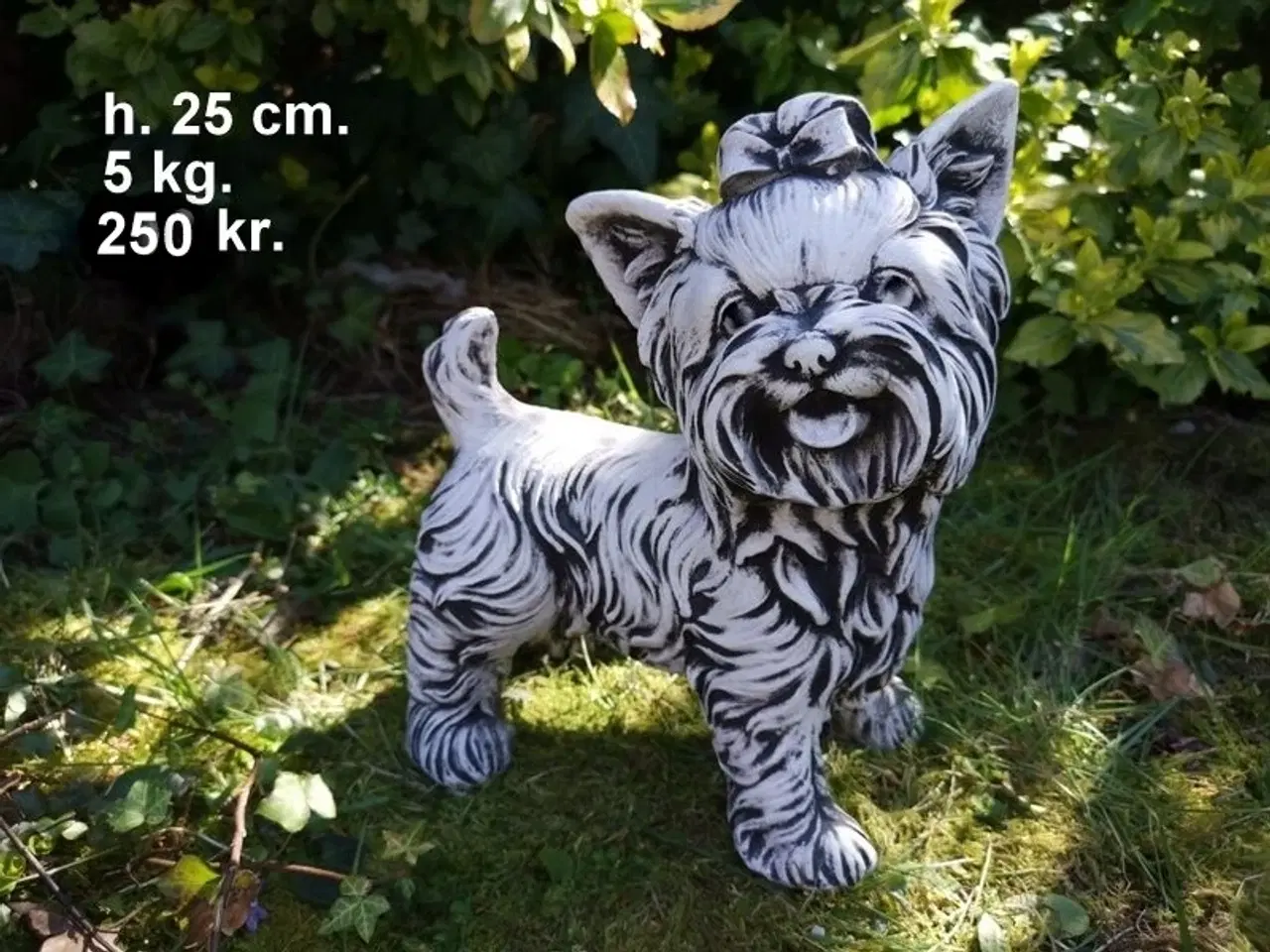 Billede 10 - HAVEFIGUR - HUNDE -flere modeller - frostsikre