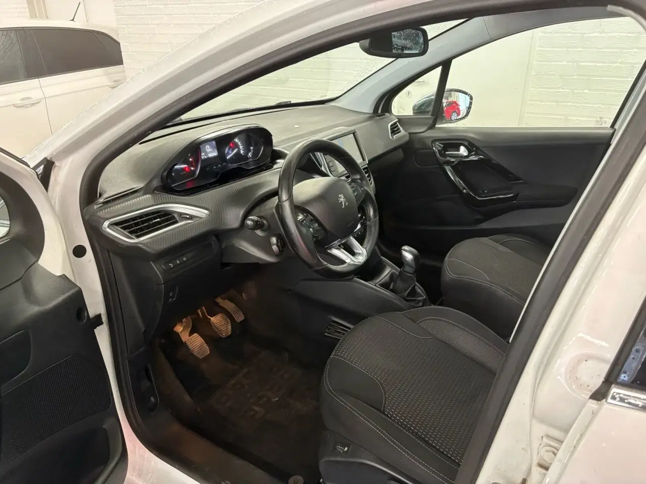 Billede 6 - Peugeot 208 1,6 BlueHDi Desire Sky 100HK 5d