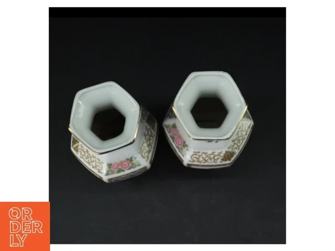 Billede 2 - Porcelænsvaser med blomstermotiver (str. 21 cm)