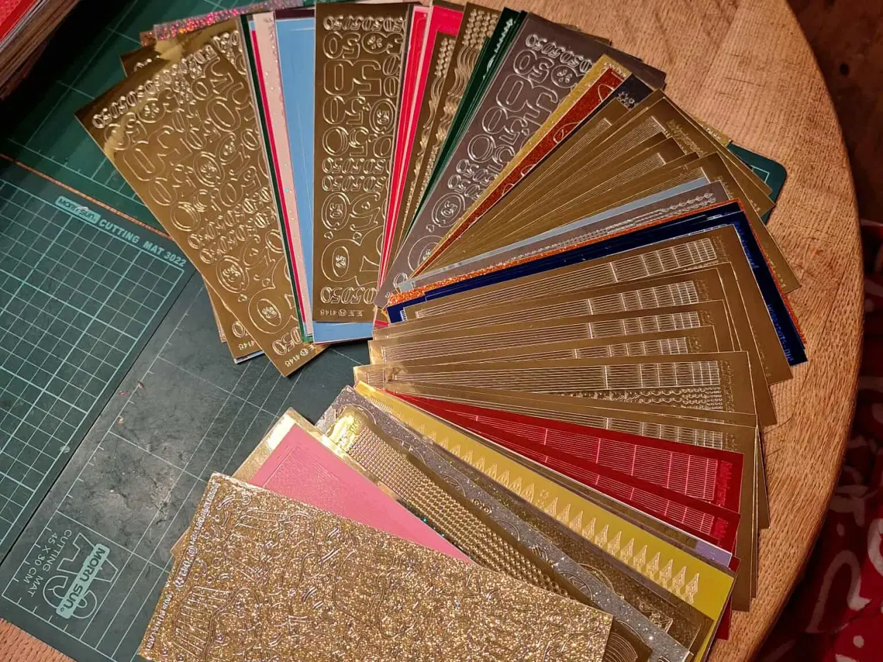 Billede 1 - Til salg meget blandet Stickers ark over 3000 d