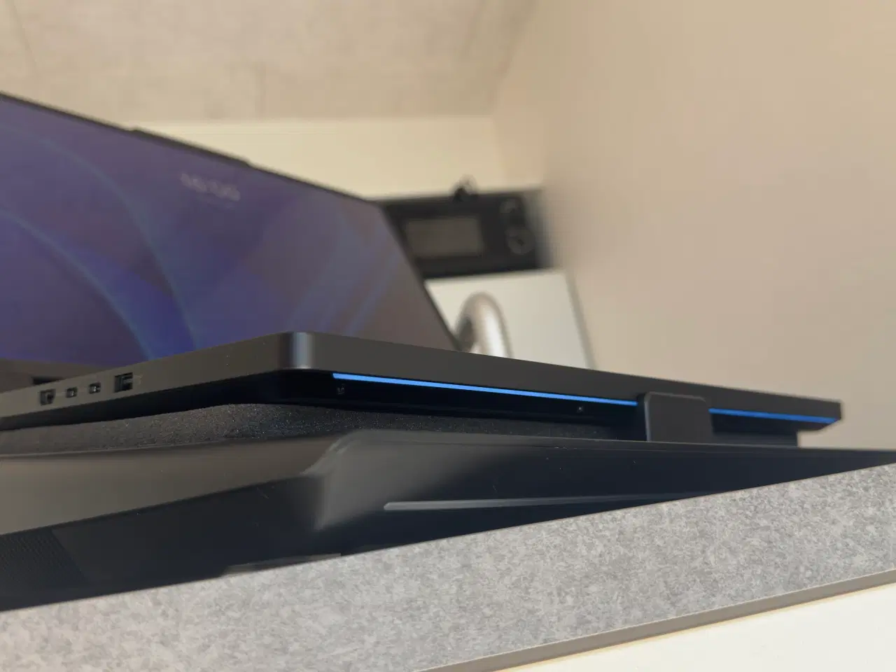 Billede 1 - Lenovo Legion Pro 7i RTX 5080 – 32GB – næsten ny (