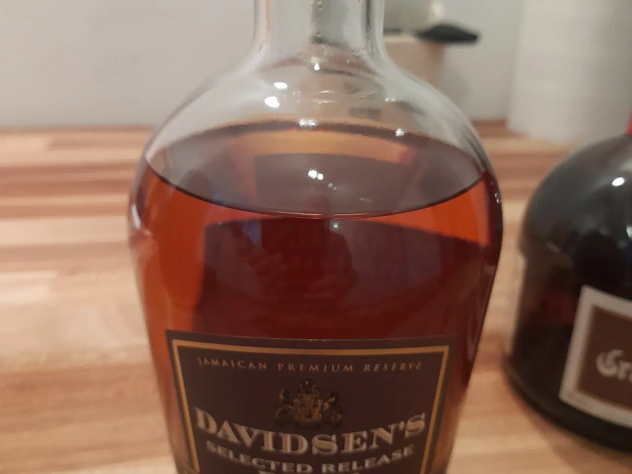 Billede 1 - Rester fra fest