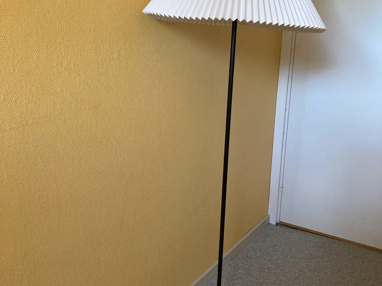 Billede 1 - Standerlampe - Le Klint