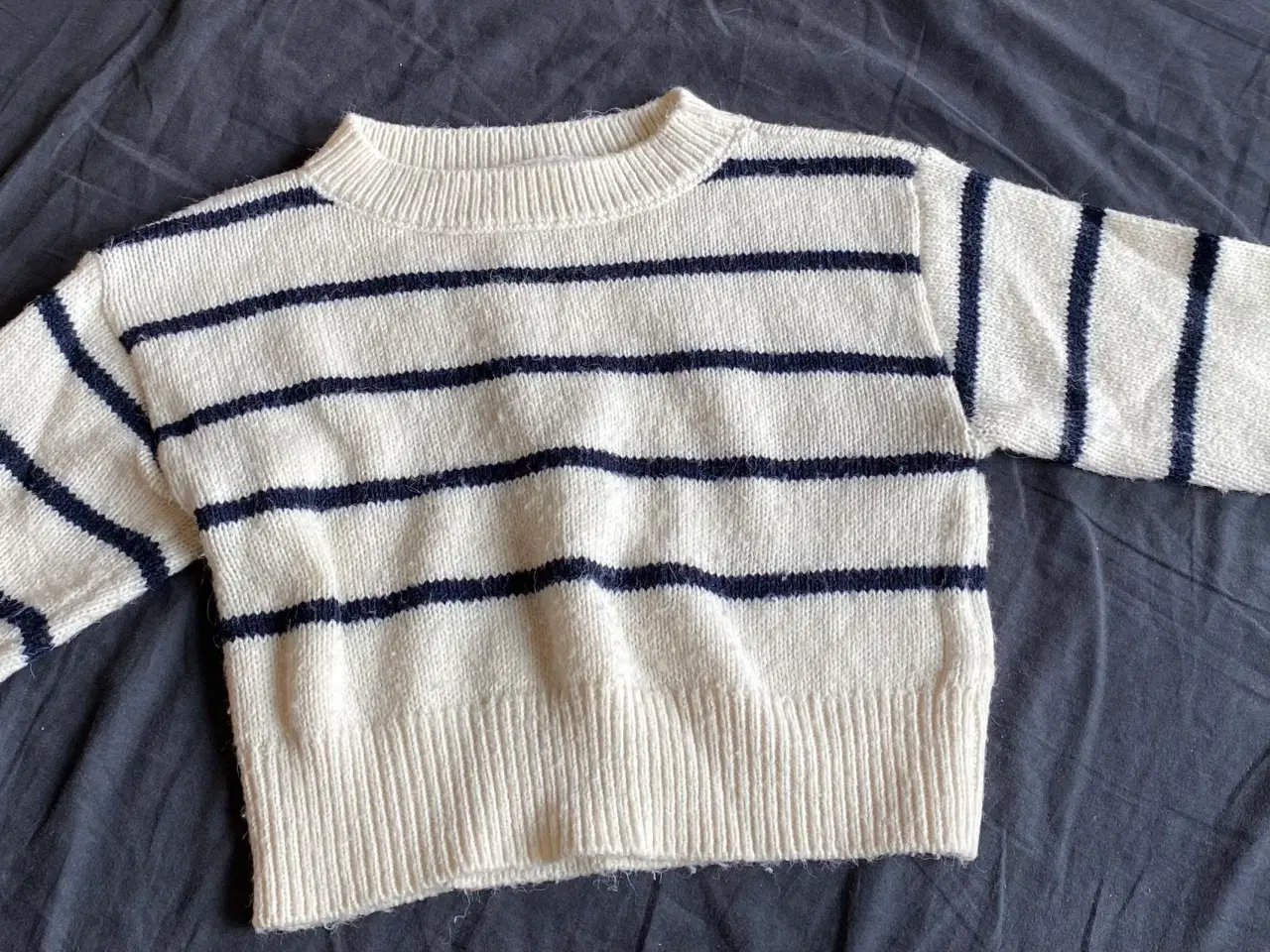 Billede 1 - Strik bluse (kort model) 
