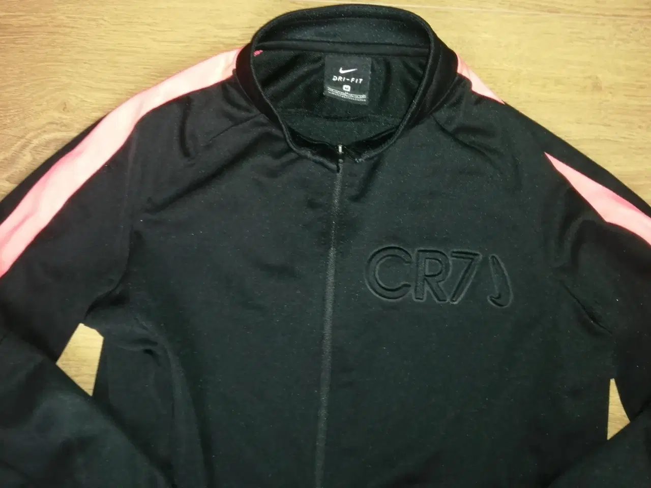 Billede 1 - CR7 RONALDO TRACK TOP, STR. 10-12 ÅR, I FLOT STAND