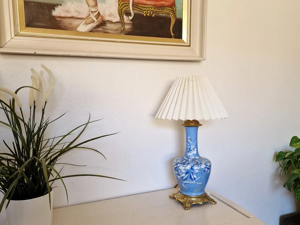 Billede 2 - Flot bordlampe i porcelæn