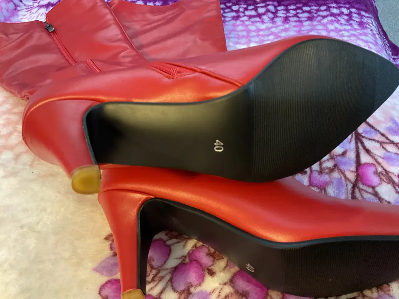 Billede 4 - Nye røde støvler i kunst Læder i str. 40