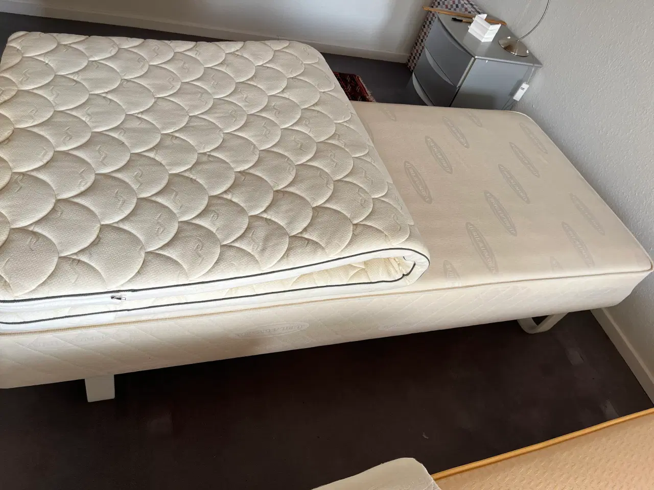 Billede 1 - Jysk boks madras