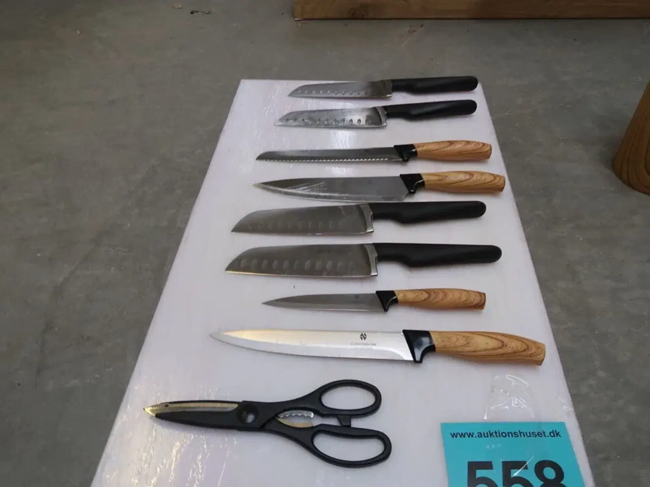 Billede 3 - Skærebræt & knivholder med knive