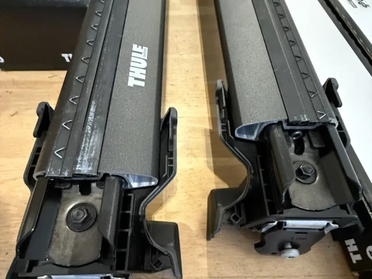 Billede 6 - Thule sorte tagholdere til BMW IX (alle modeller)