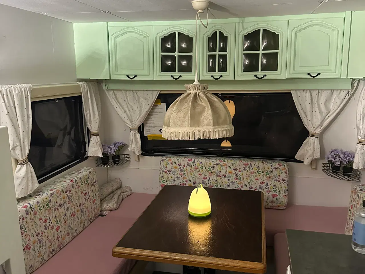 Billede 4 - Hobby campingvogn – årg. 1992