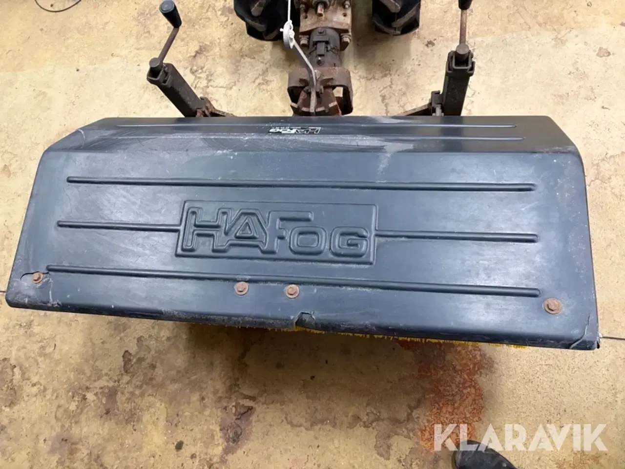 Billede 3 - Redskabsbærer med kost Nibbi Mak6