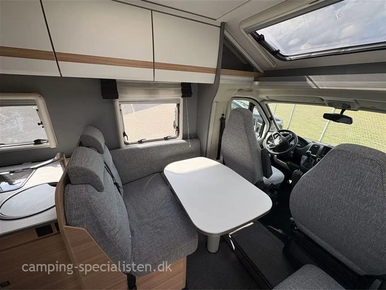 Billede 7 - 2022 - Dethleffs Just T 7052 EB - 90 Year   Dethleffs Just T 7052 EB - 90 Year 2022 - Se den nu hos Camping-Specialisten.dk