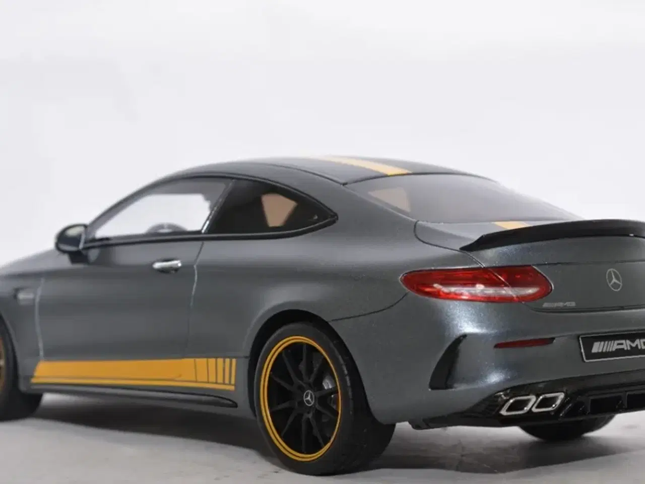 Billede 4 - 1:18 Mercedes C63S AMG Coupe Edition 1 Ekstrem Sjæ