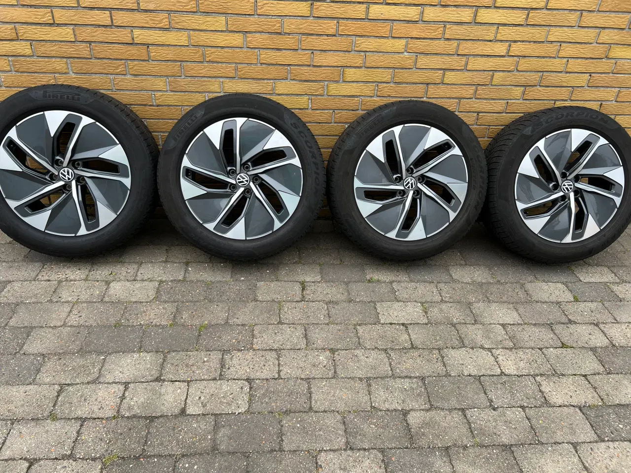 Billede 1 - 19" Org. VW ID 4/5, Enyaq,Q4 vinterhjul