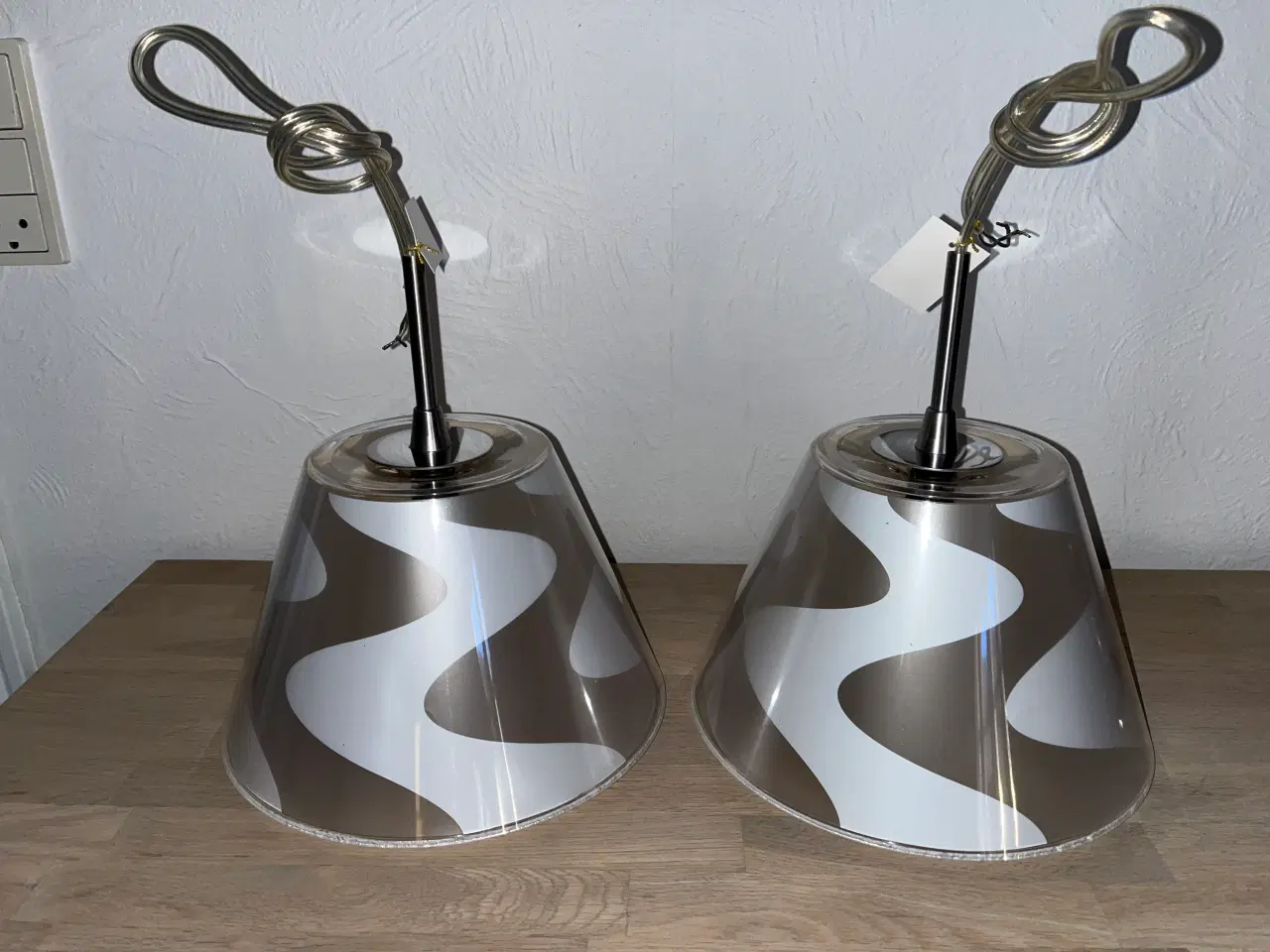 Billede 1 - Le Klint UnderCover loftslampe med 2 covers