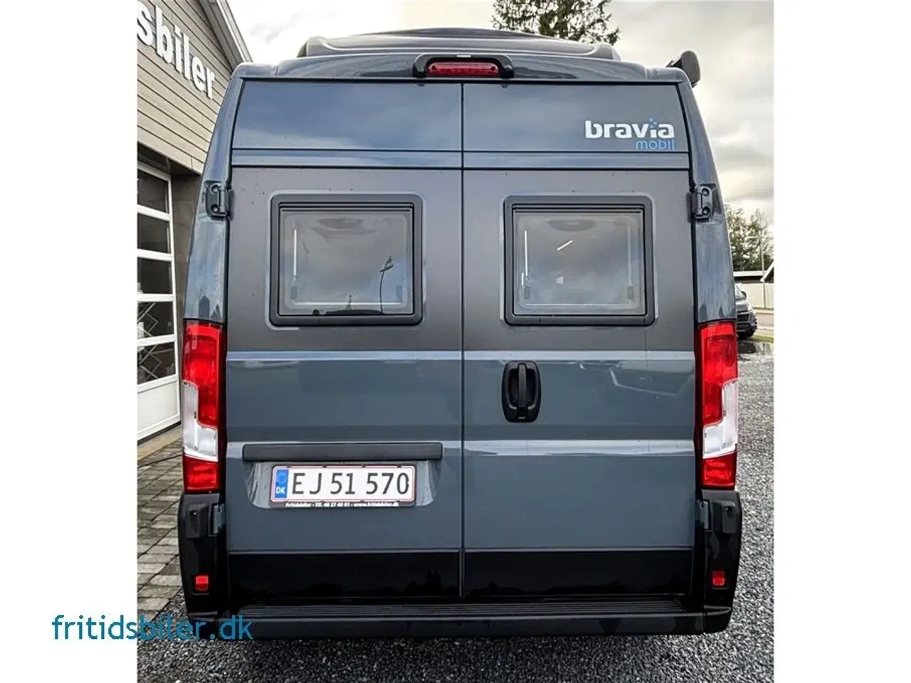 Billede 4 - 2025 - Bravia 599 180 Hk   Bravia 599 180 HK Med Automat gear og Hævetag med sovepladser til 4 personer