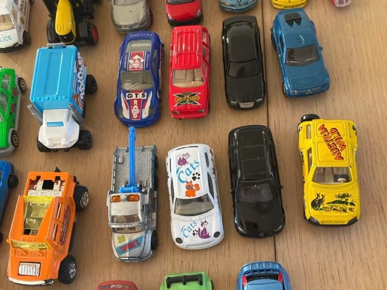 Billede 3 - Små legetøjsbiler 40 stk.