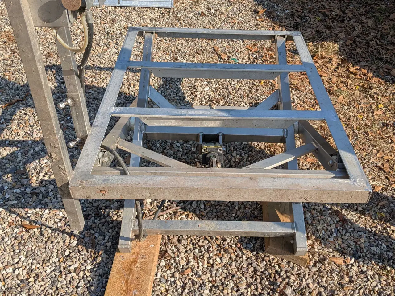 Billede 1 - Underdel til MC lift 