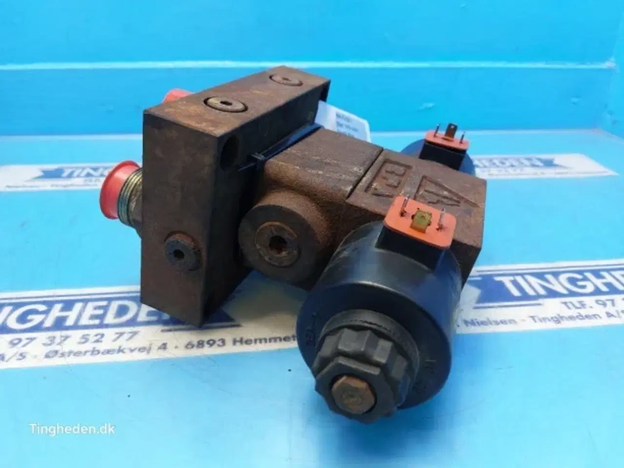 Billede 12 - New Holland FX38 Ventilblok 84069154