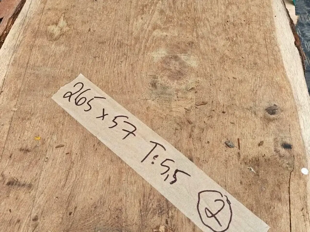 Billede 2 - 1 stk. Egetræsplanke str. 265 x 57 x 5,5